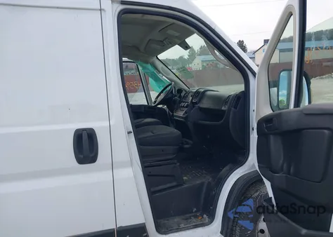 2021 Ram Promaster 2500 High Roof 159 Wb из США, поврежденный, VIN 3C6LRVDG5ME522618